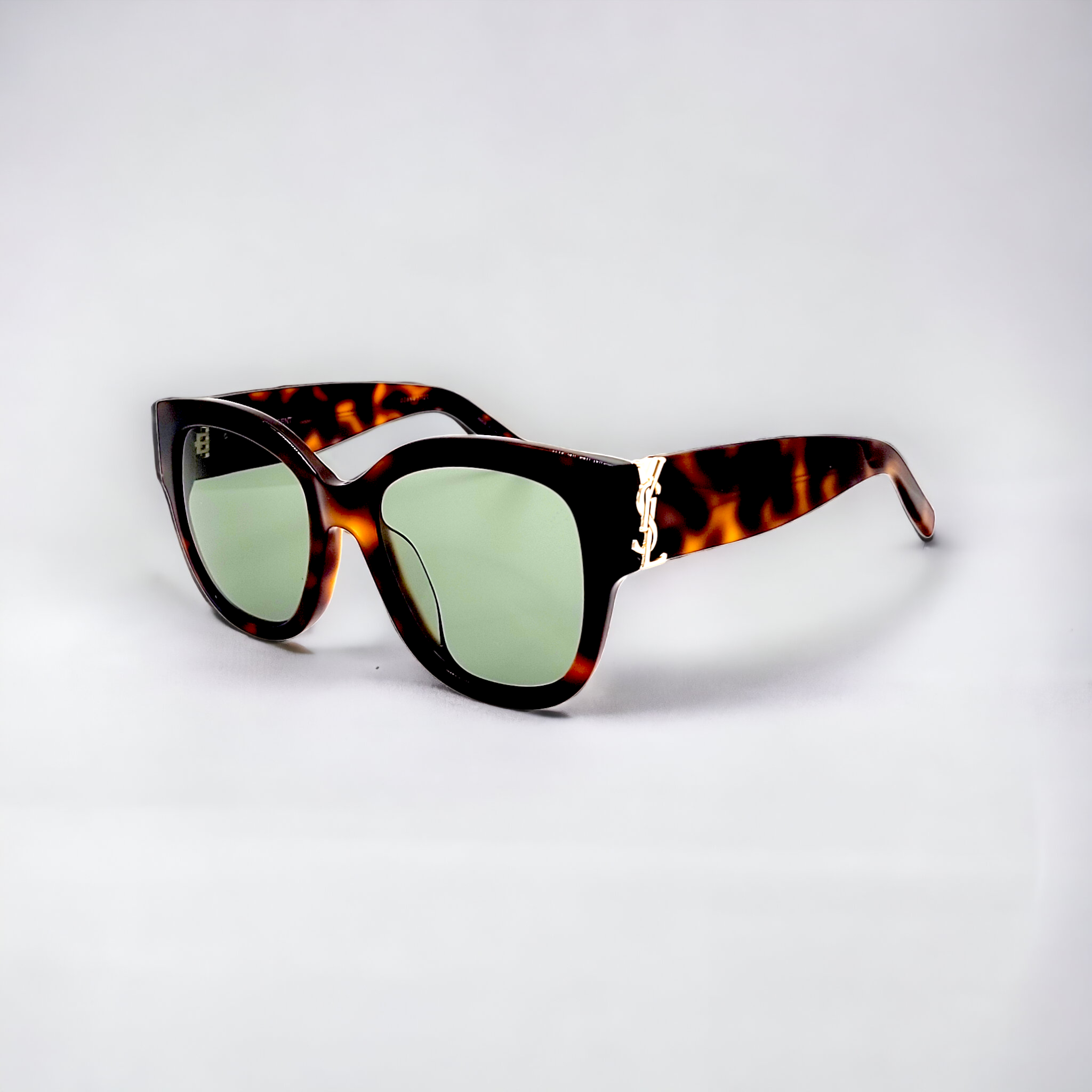 Saint Laurent M95/F 003 56-20-145 Havana